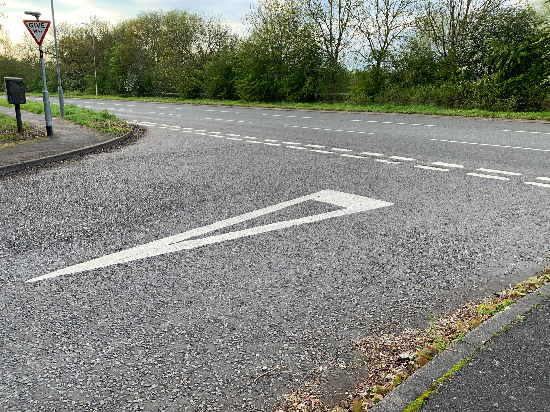 Junctions, roundabouts and crossings (skills 14 to 16) - Ready to Pass?